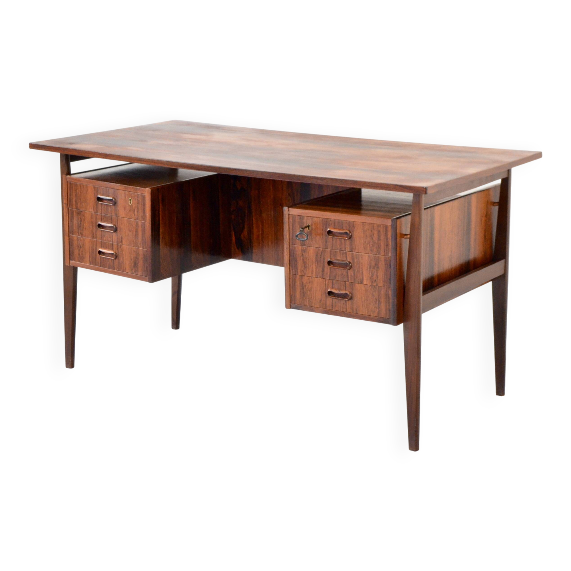 Midcentury Danish Executive Desk in Stunning Rosewood. Vintage / Modern