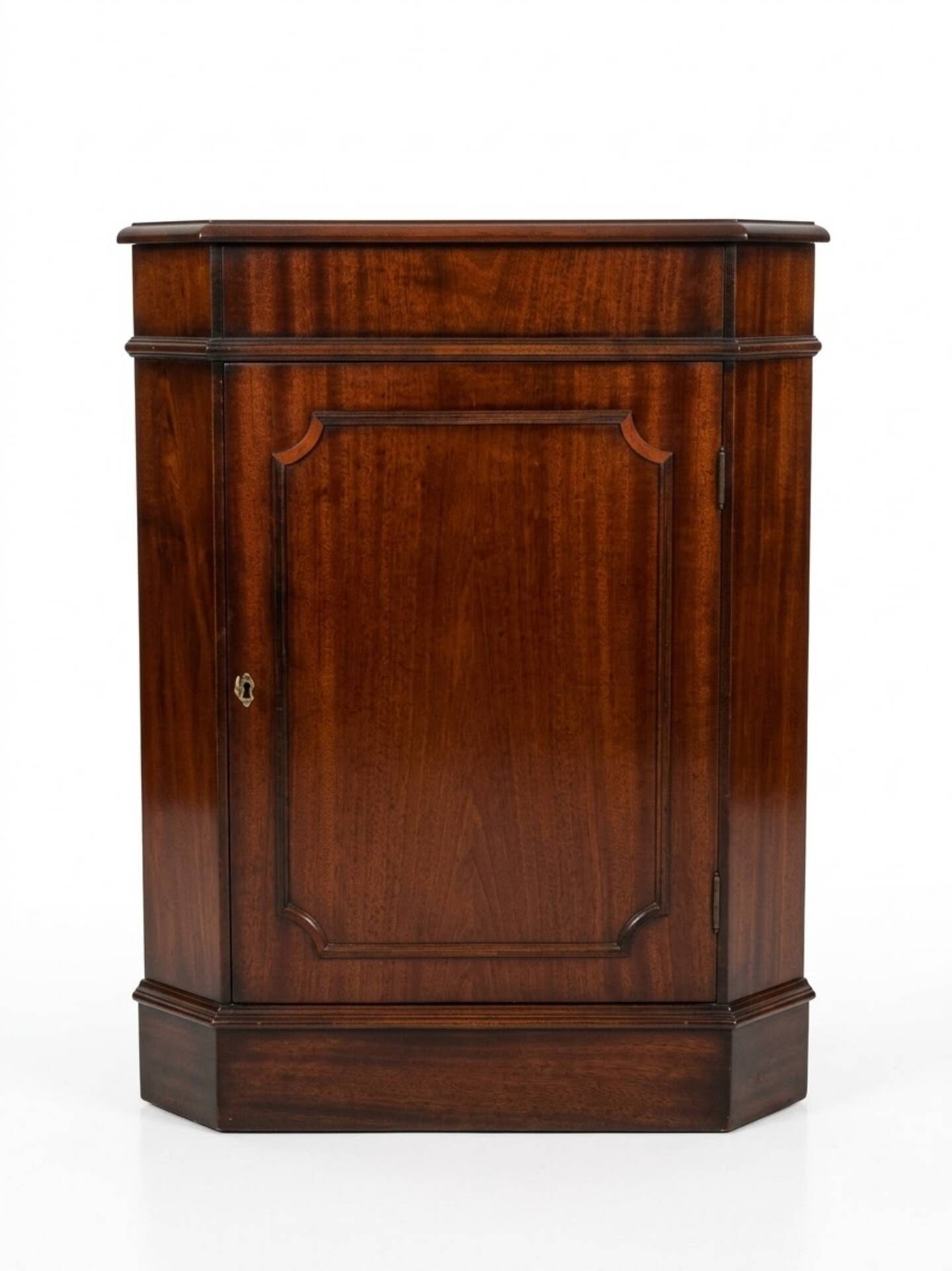 Corner cabinet sideboard in mahogany 9