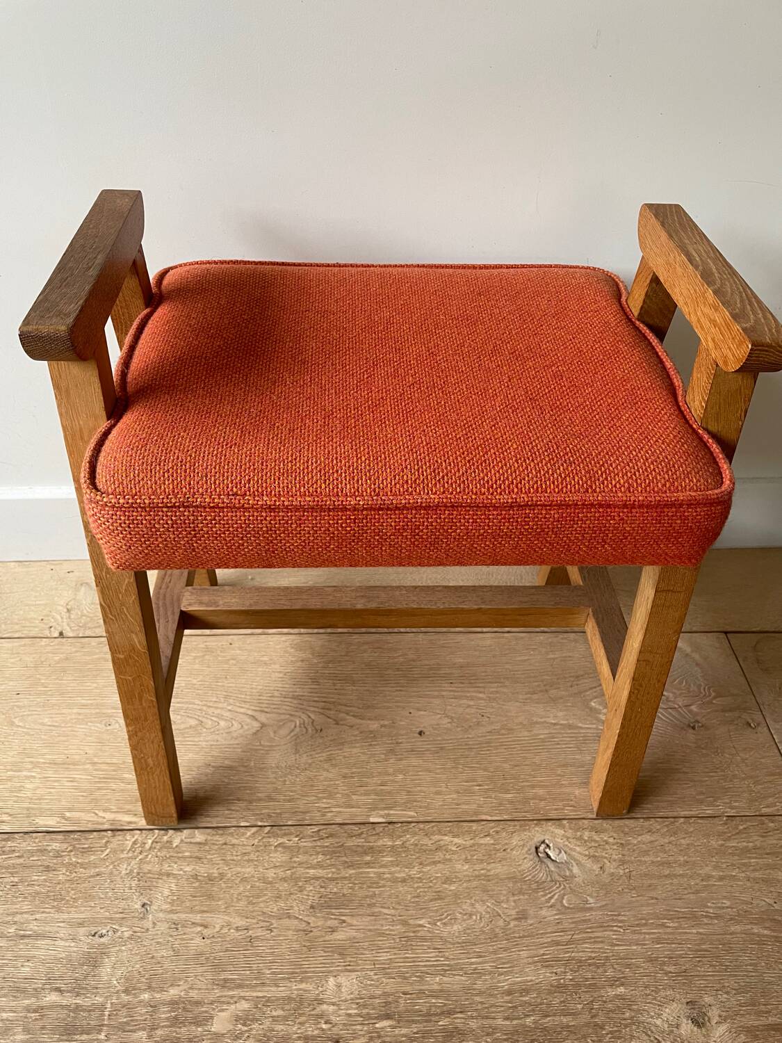 Tabouret Guillerme et Chambron