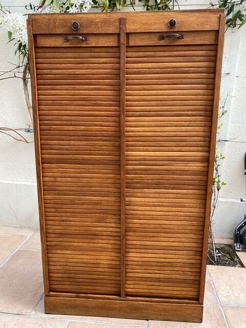 Furniture curtain binder