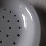 White porcelain drainer and dish
