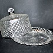 Vintage cheese bell in pressed glass molded DIAMOND 16cm