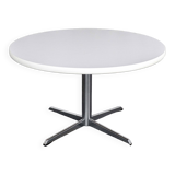 Round coffee table on star base