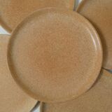 6 flat stoneware plates