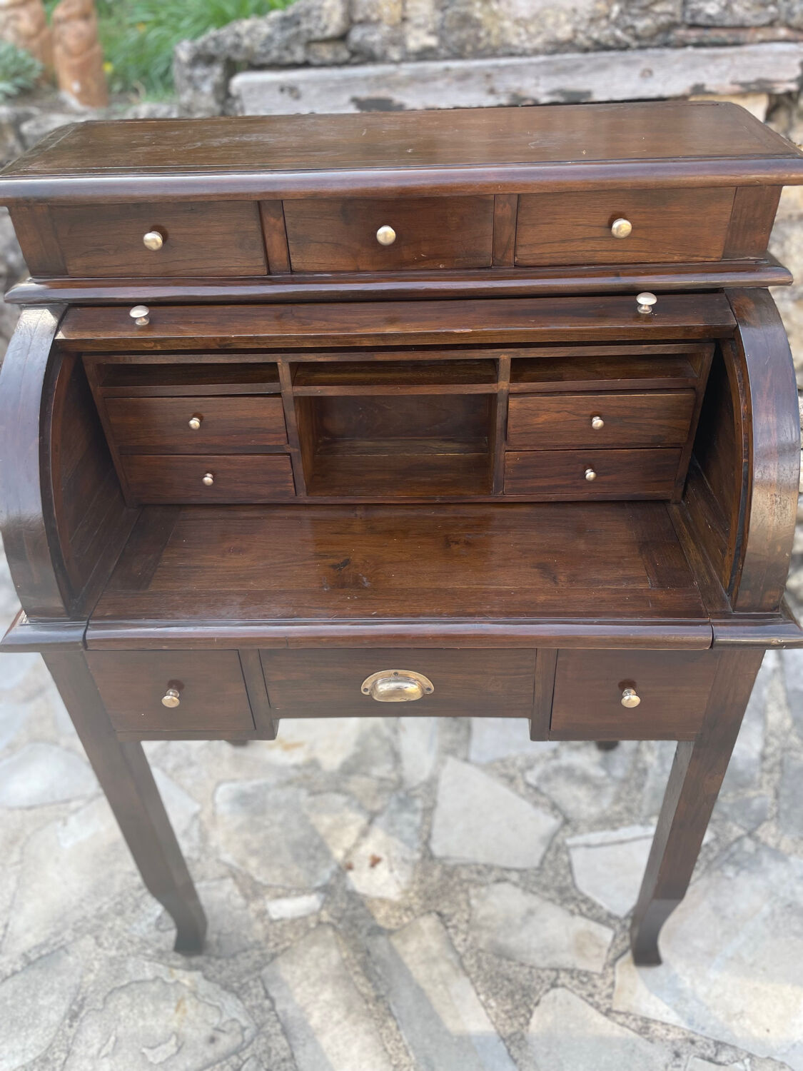 Solid wood cylinder desk