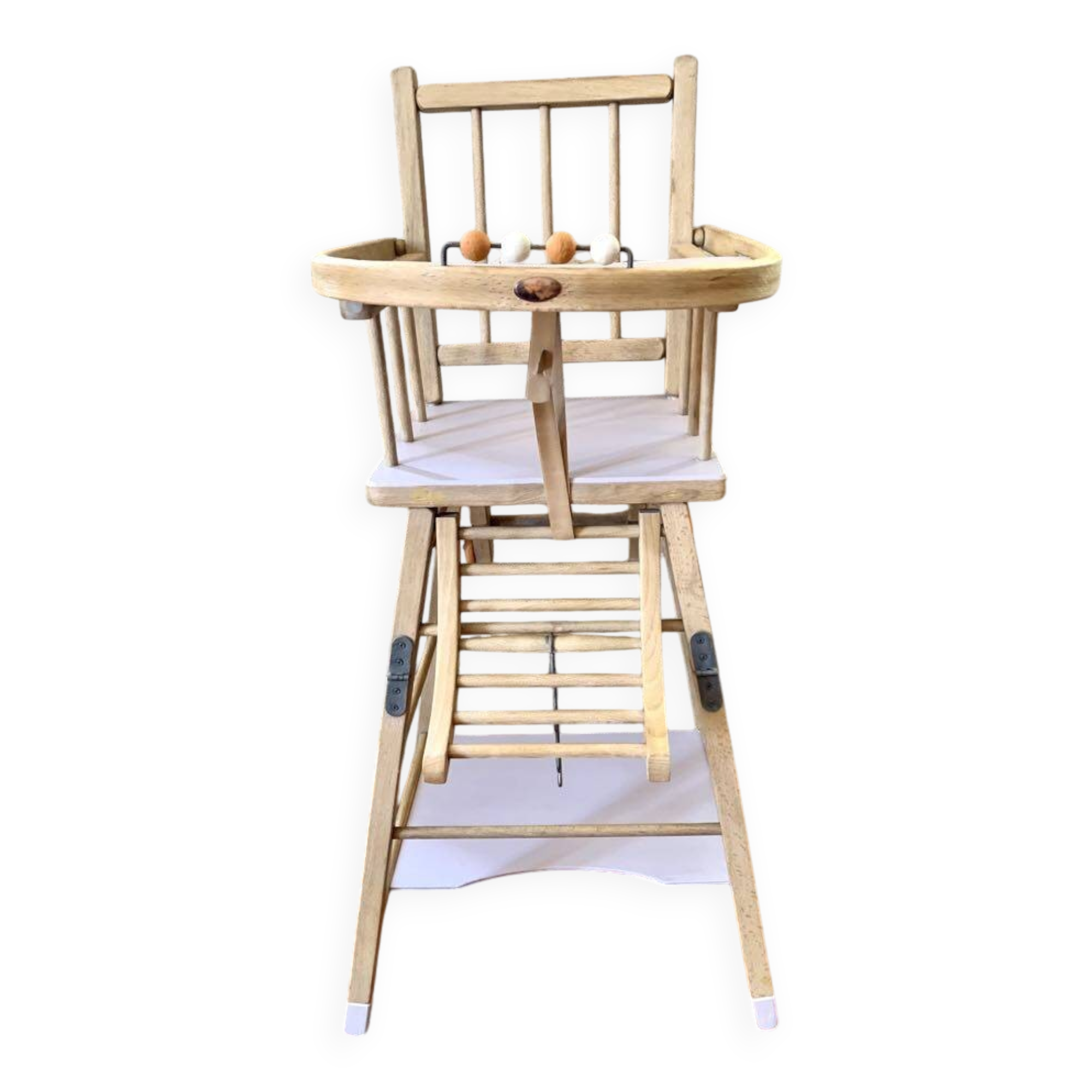 Vintage high chair for children, wood and mauve