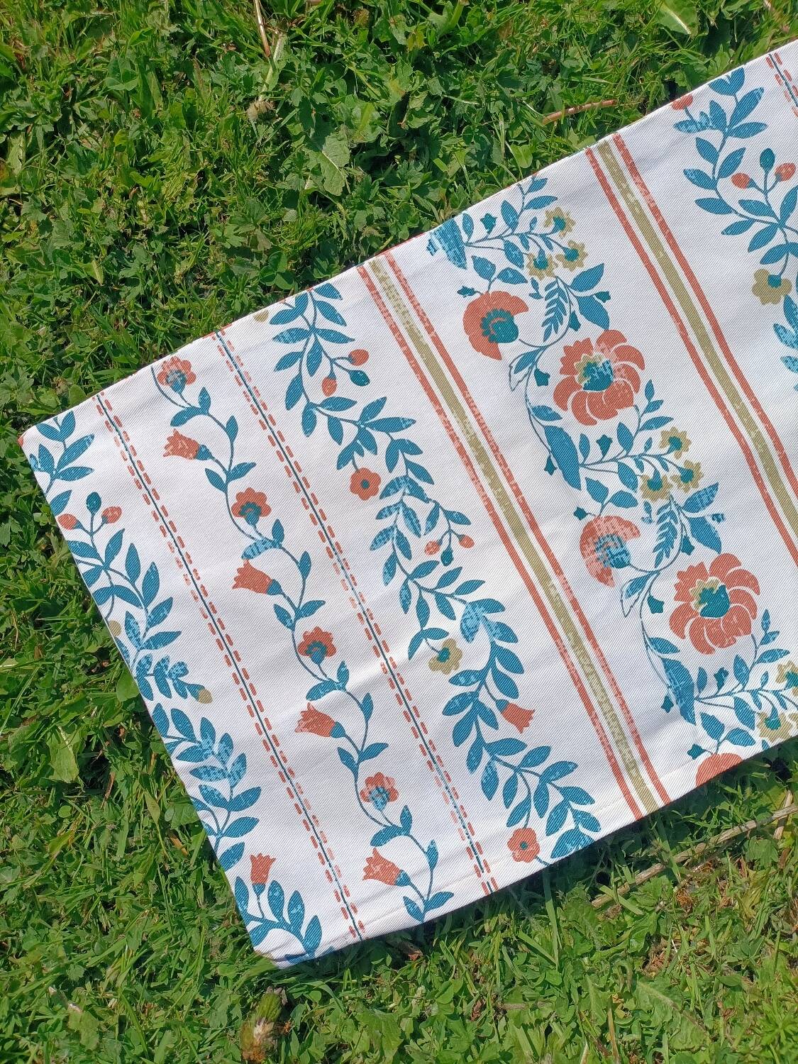 Provencal cushion