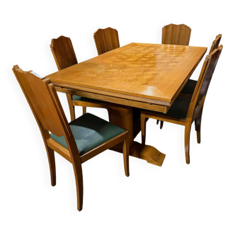 Dining table and its 6 chairs