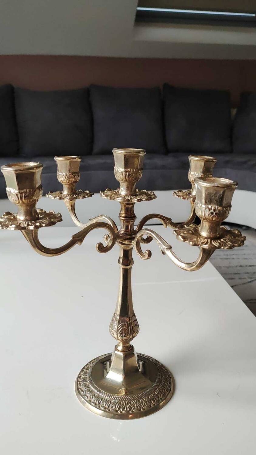 Pair of vintage candlesticks/candelabras. In golden patinated brass. 60s/70s. Art Nouveau style. Chiseled Floral/Deciduous patterns