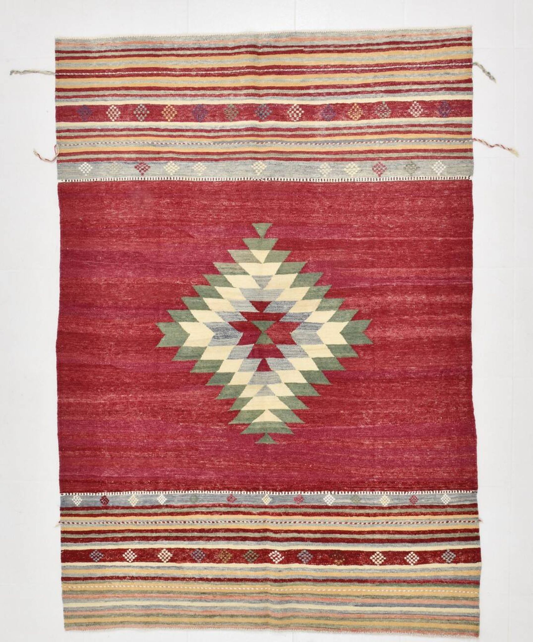 Tapis Kilim moderne rouge doux 5x7, 156x224 cm