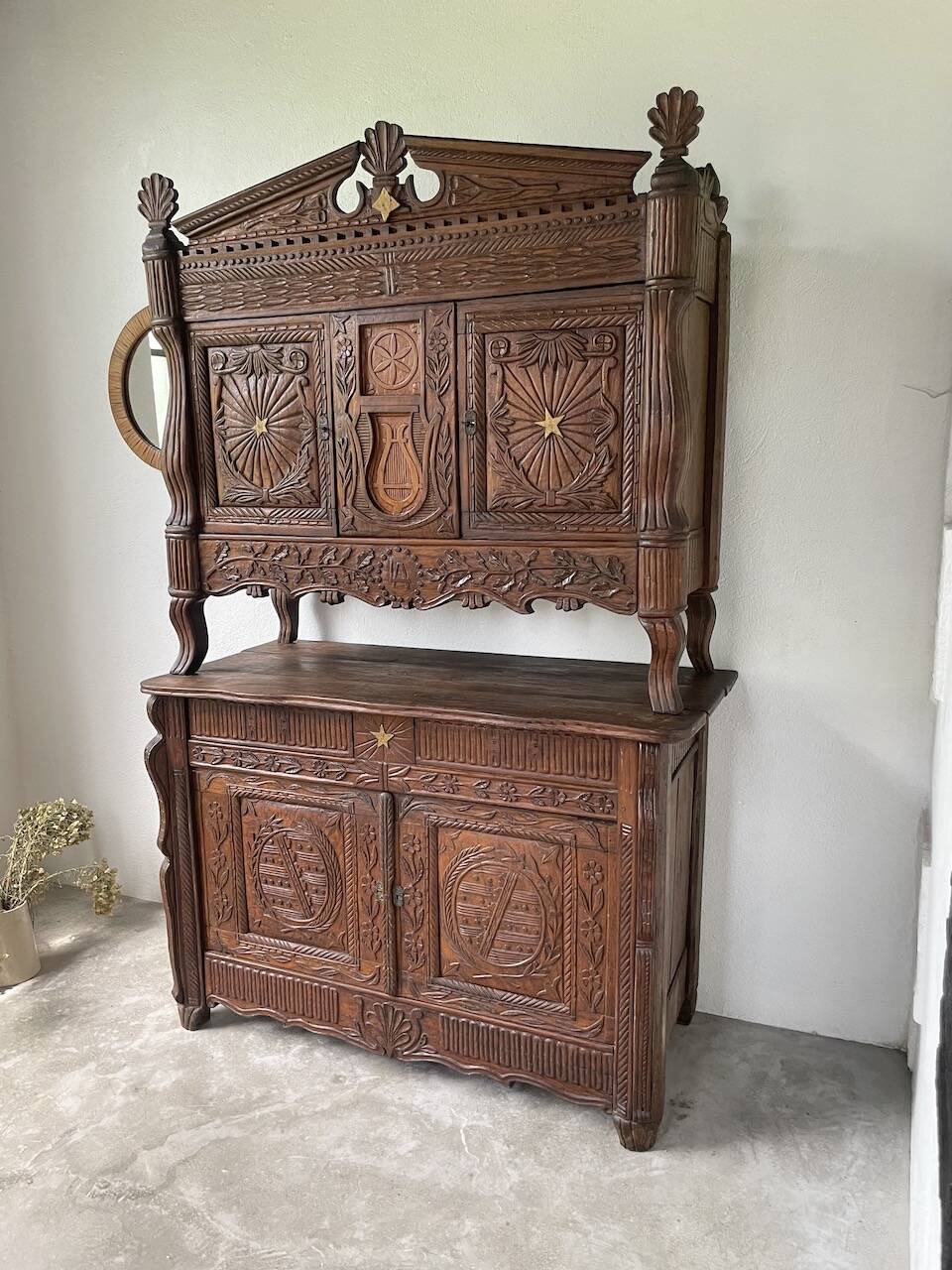 Auvergne brutalist folk art furniture 1890