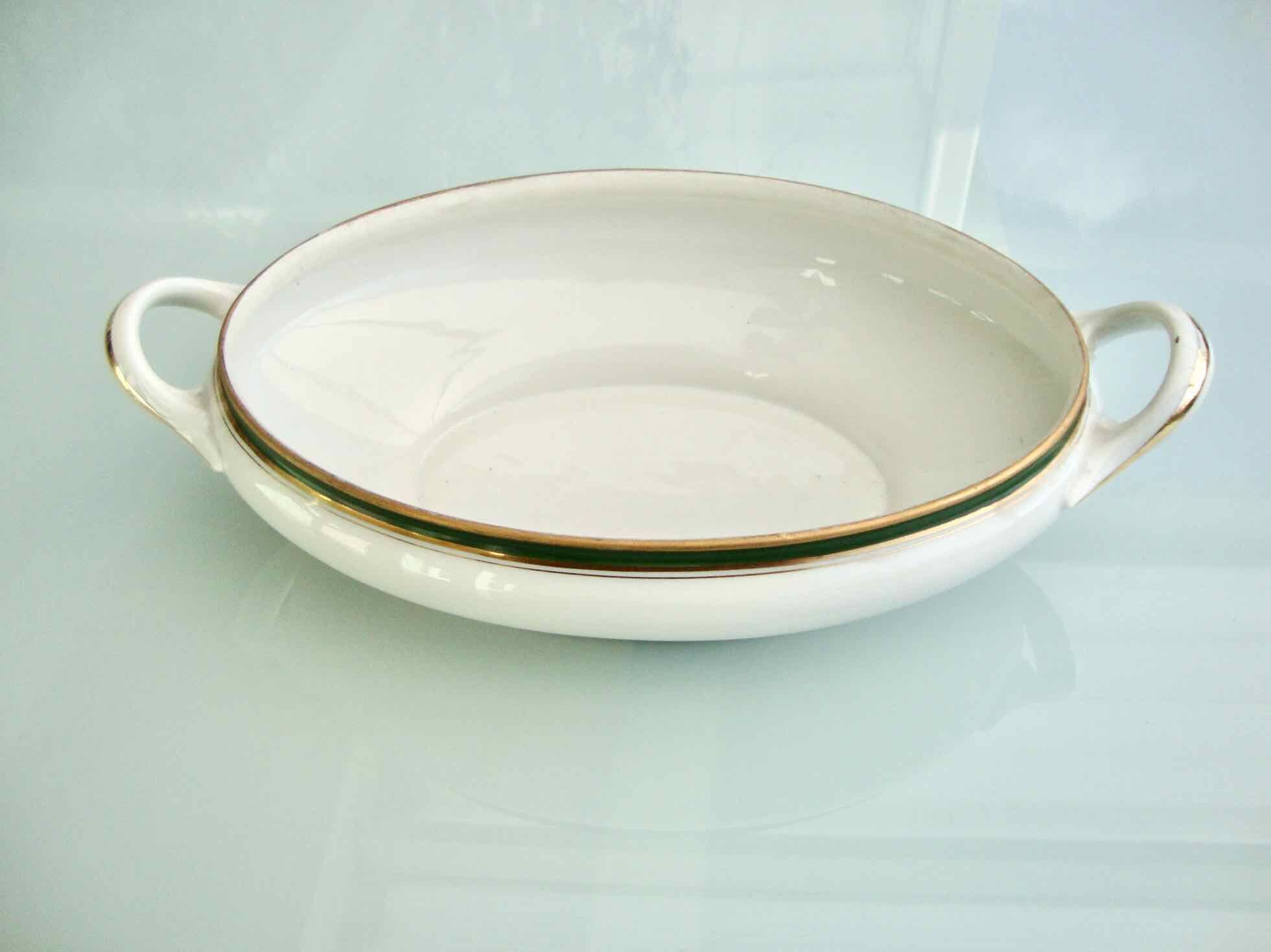 Service of 26 plates and dishes  from the 40s