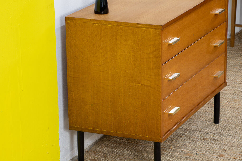 Vintage Scandinavian Chest of Drawers – 90 cm