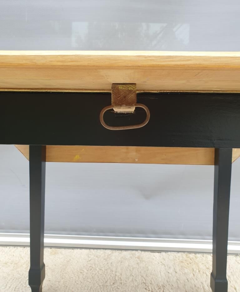 Two-tone kitchen table 2 extensions 1930