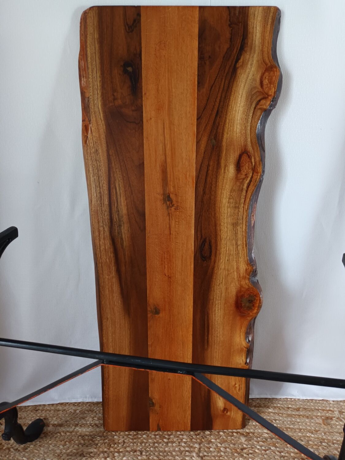 Table bistrot vintage plateau brutaliste noyer