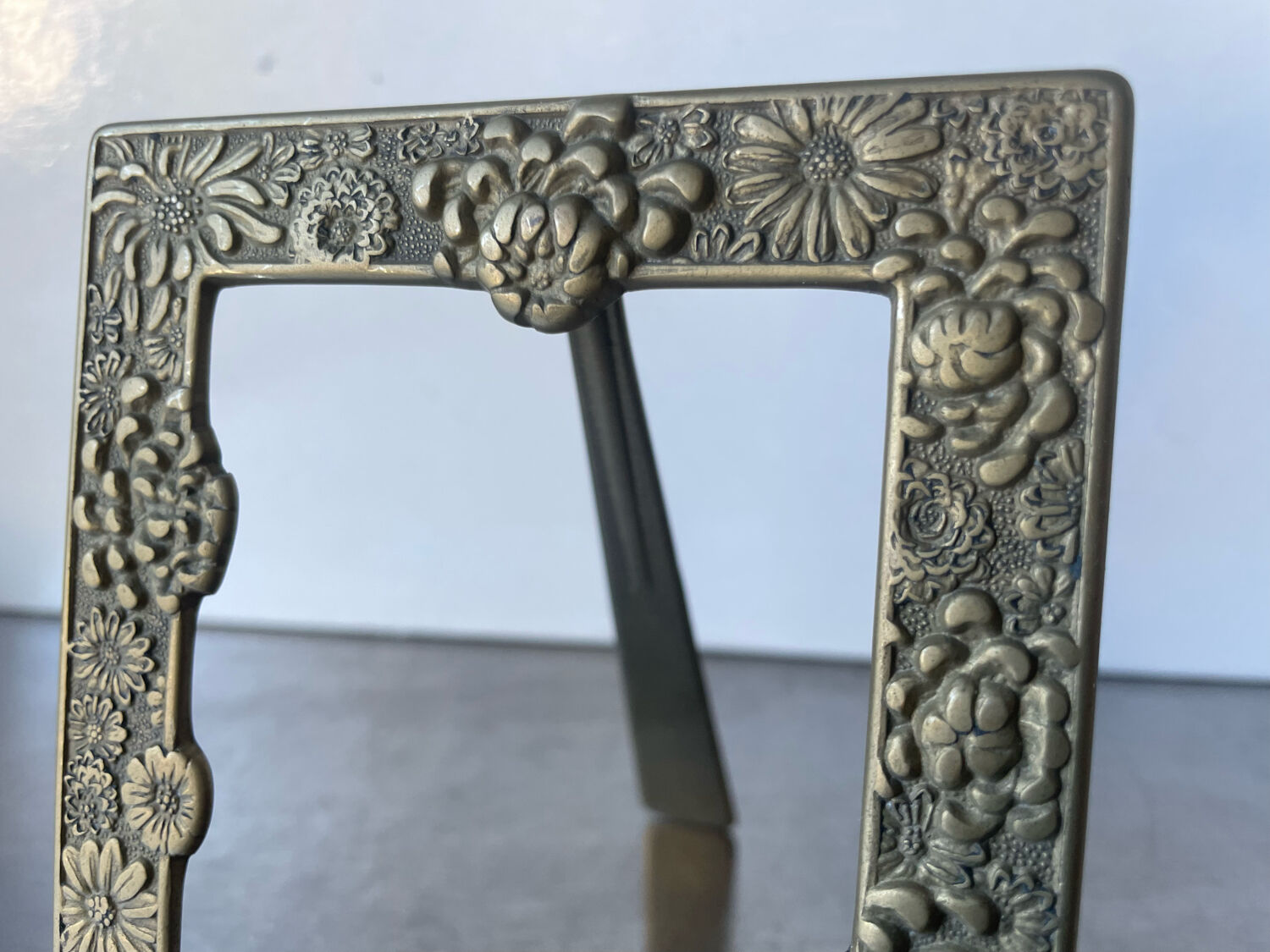 Antique Japanese Bronze Metal frame  13.5 cm x 10.5cm