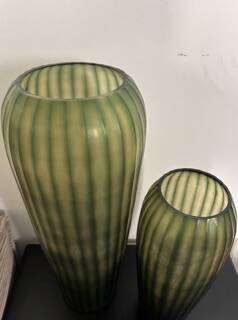 Vase en verre soufflé à la main et gravé