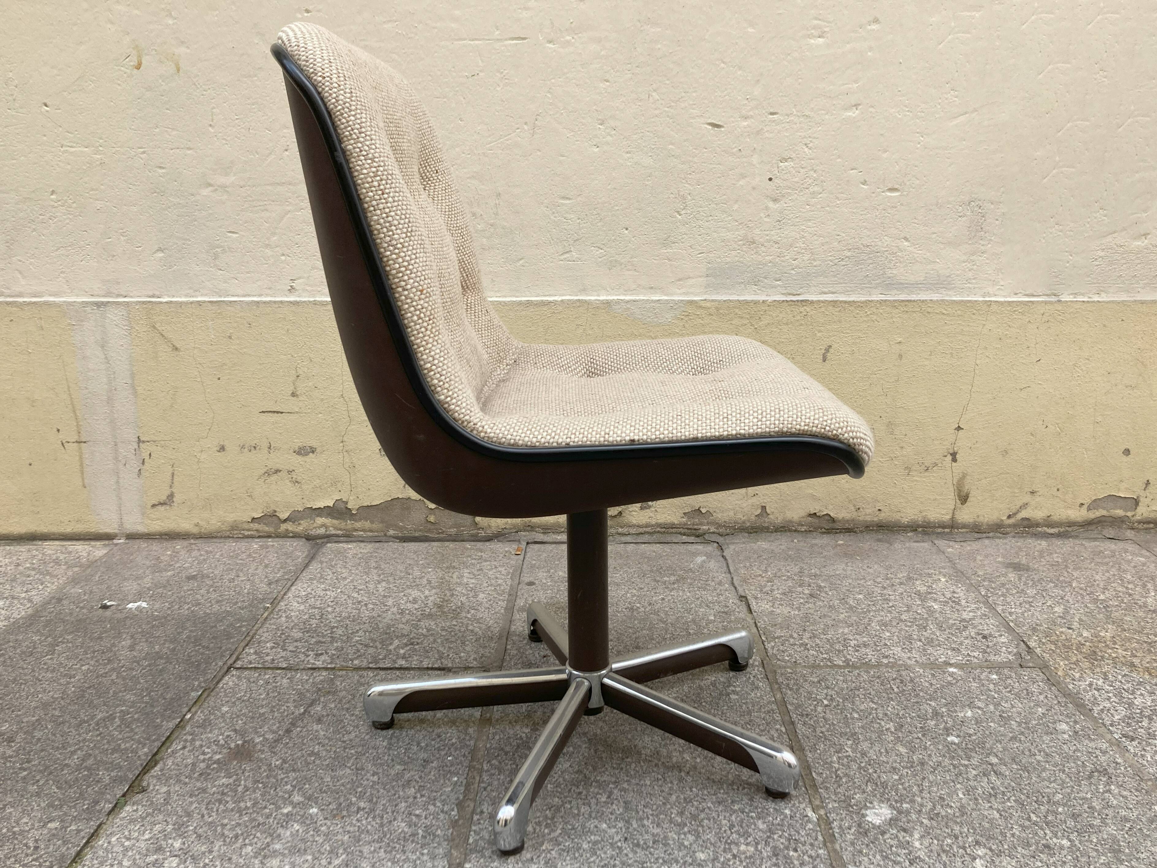 Randall Buck armchair for Steelcase Strafor