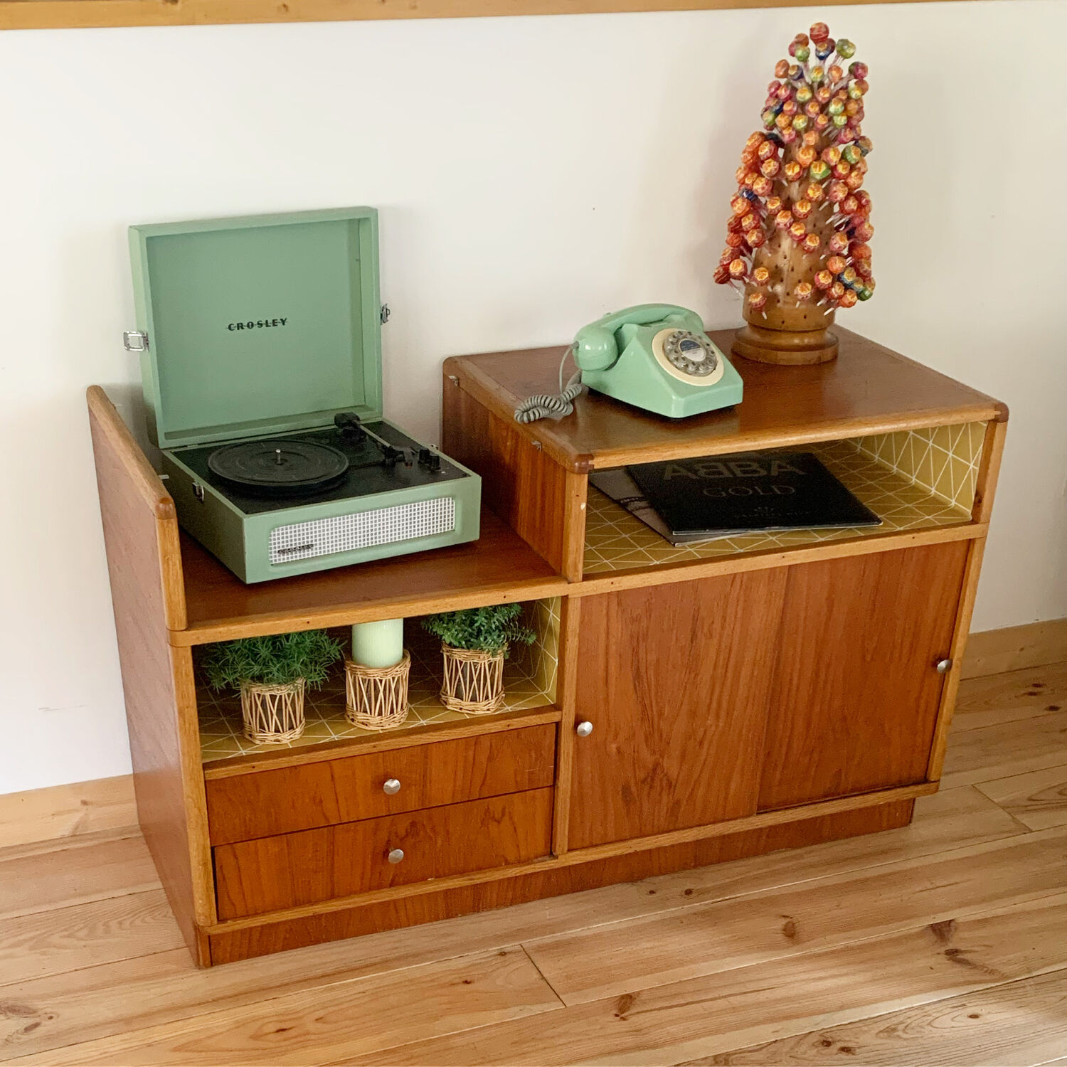 Meuble télé des années 50