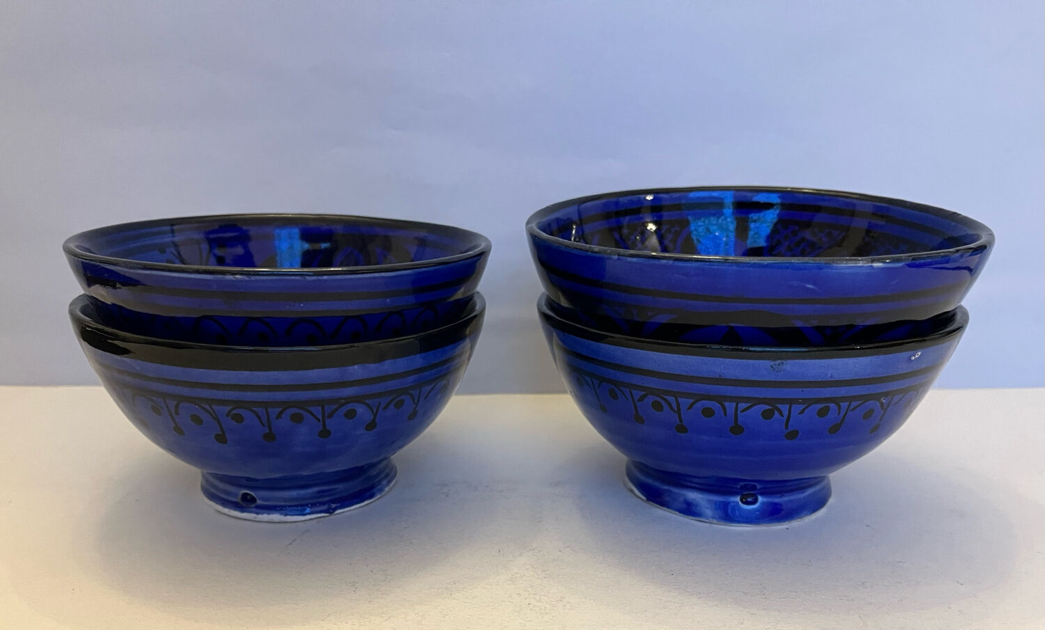 Set of 4 ceramic bowls