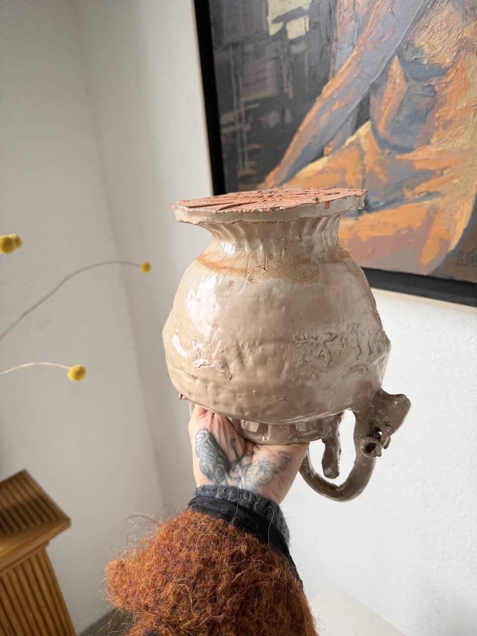 Ceramic bowl with ram heads