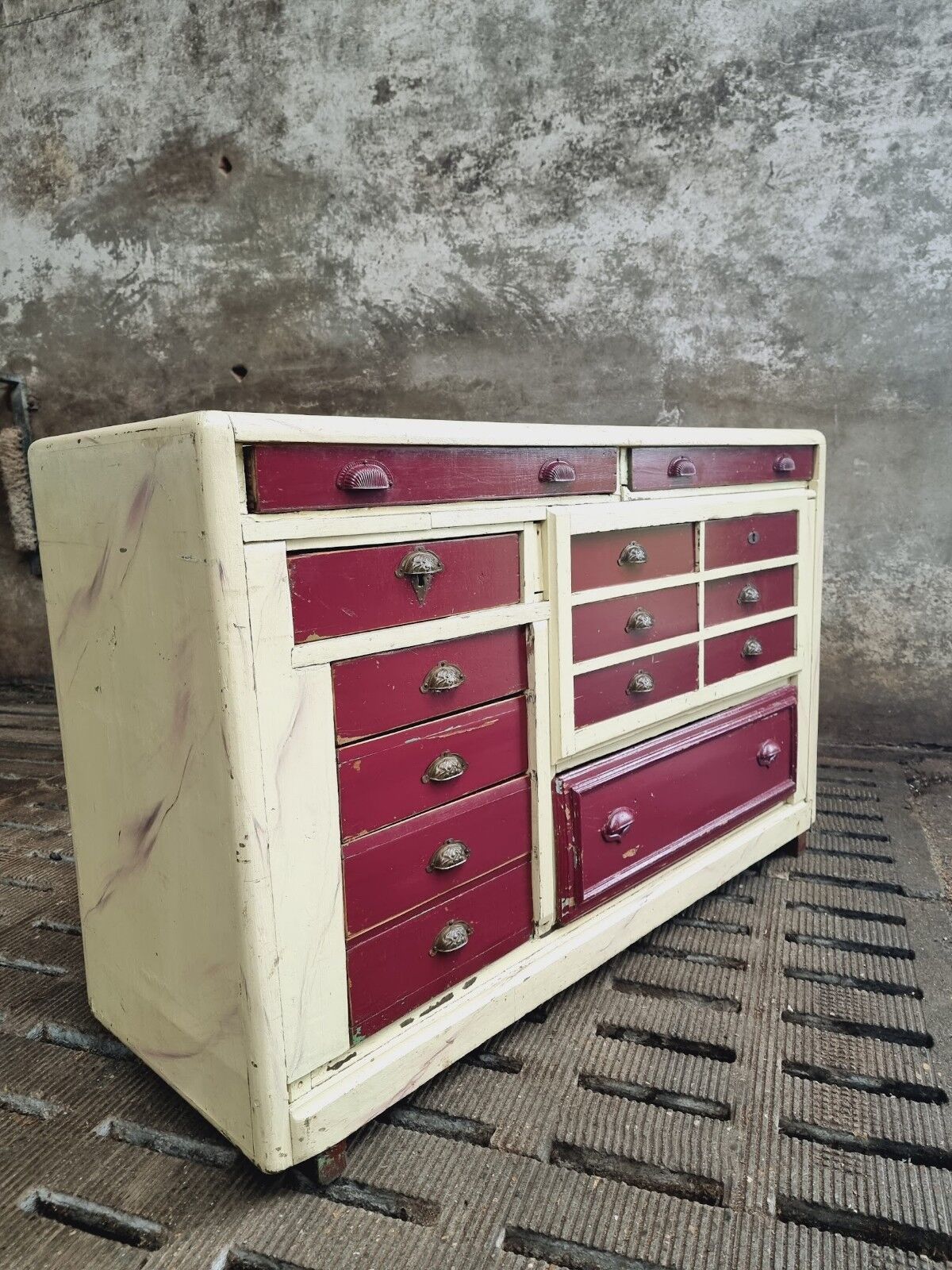 Antique counter drawercabinet