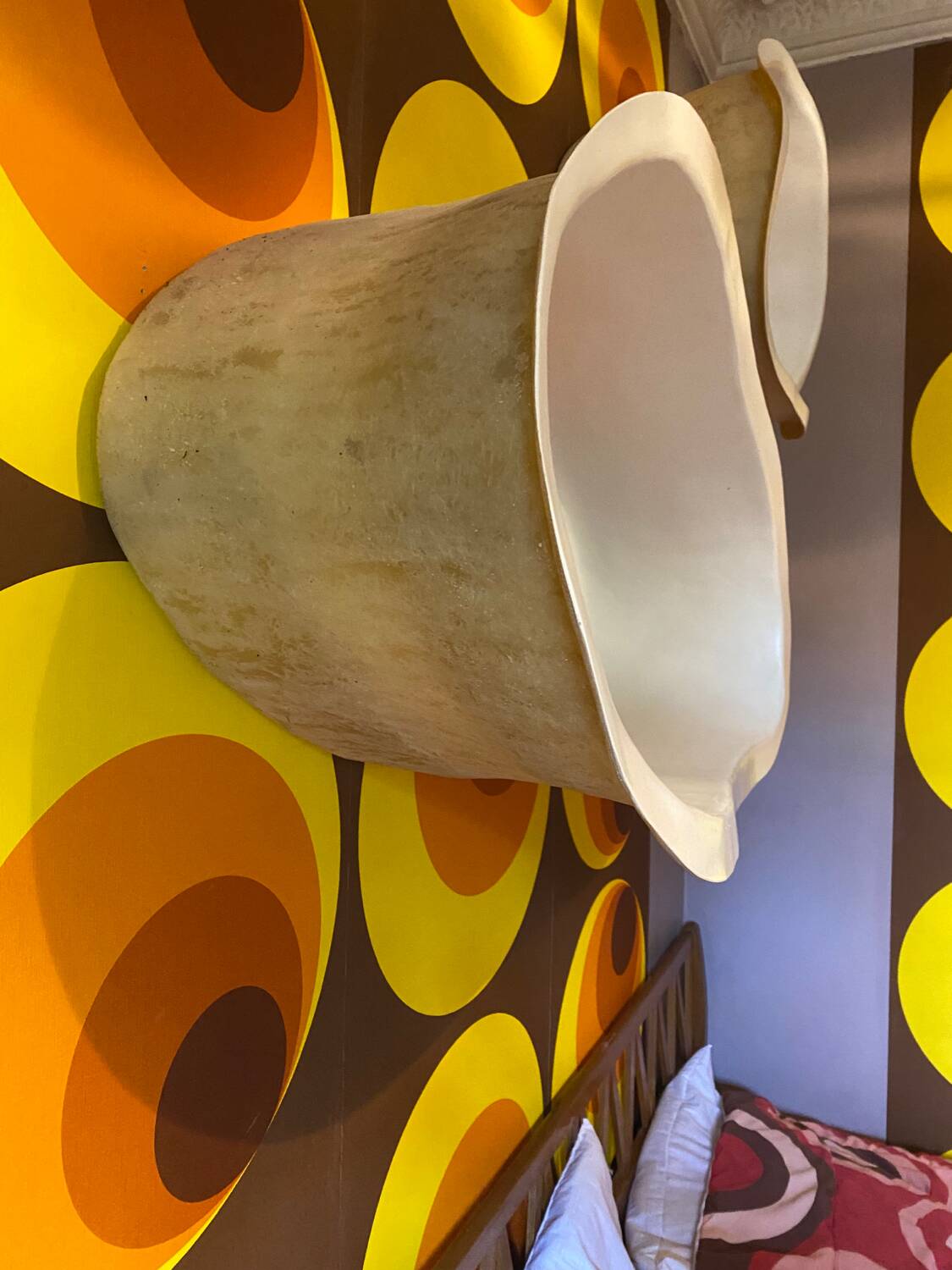 3 vintage ovoid shelves