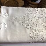 Linen adornment Richelieu OC