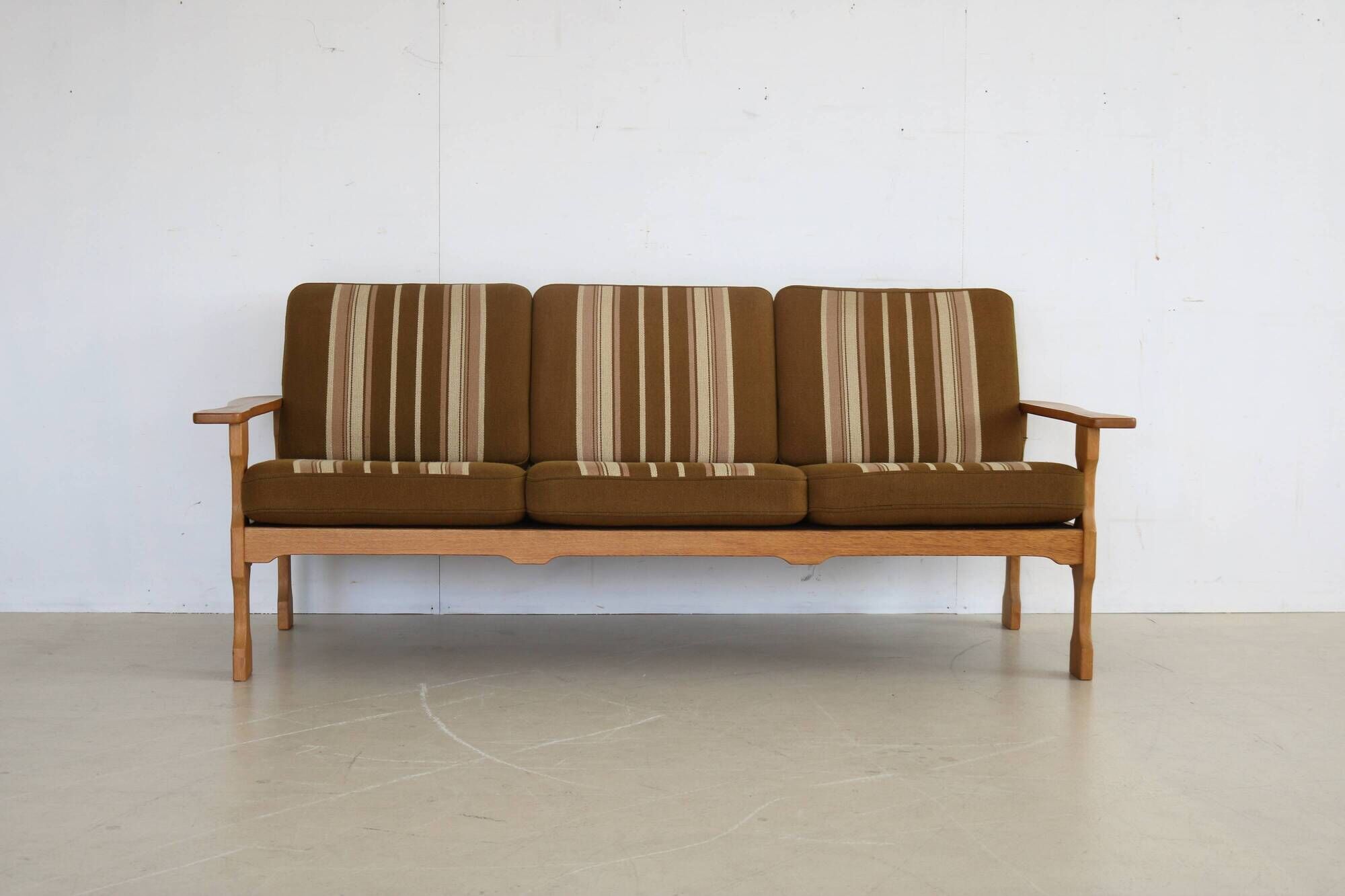 Sofa danois en chêne vintage, années 50
