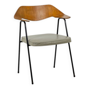 Robin Day. fauteuil de - vers
