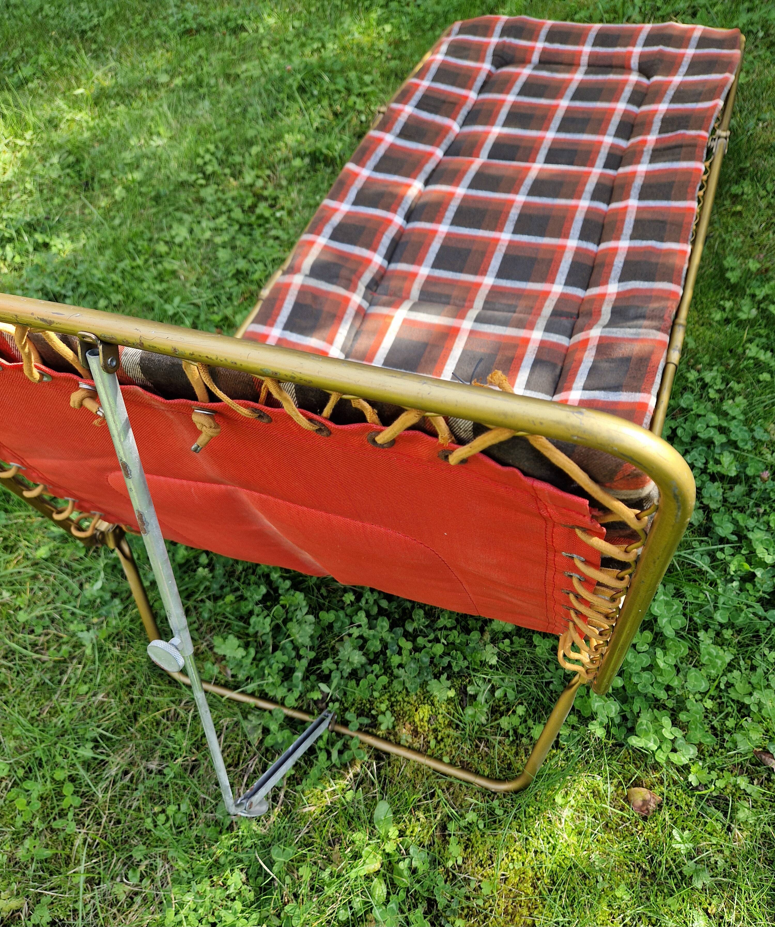 Extra bed, quilted sun lounger, Lafuma vintage 1970