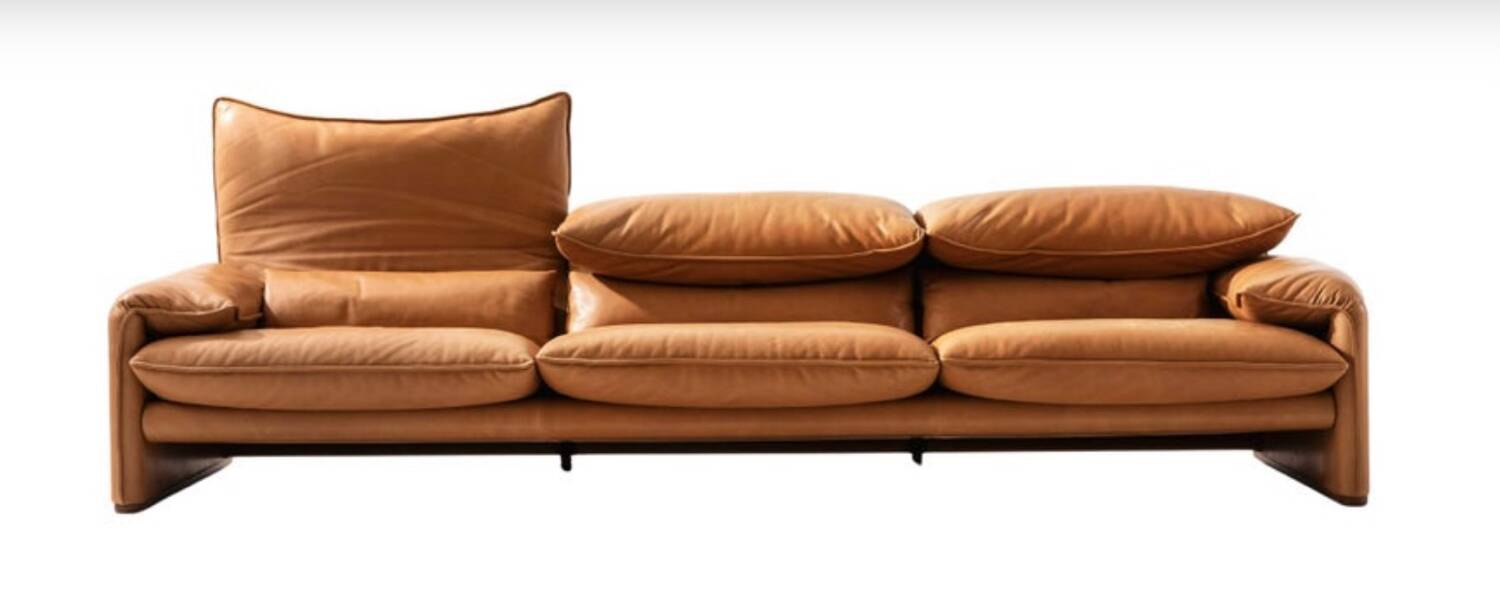 High-end black leather sofa Maralunga by Vico Magistretti for Cassina