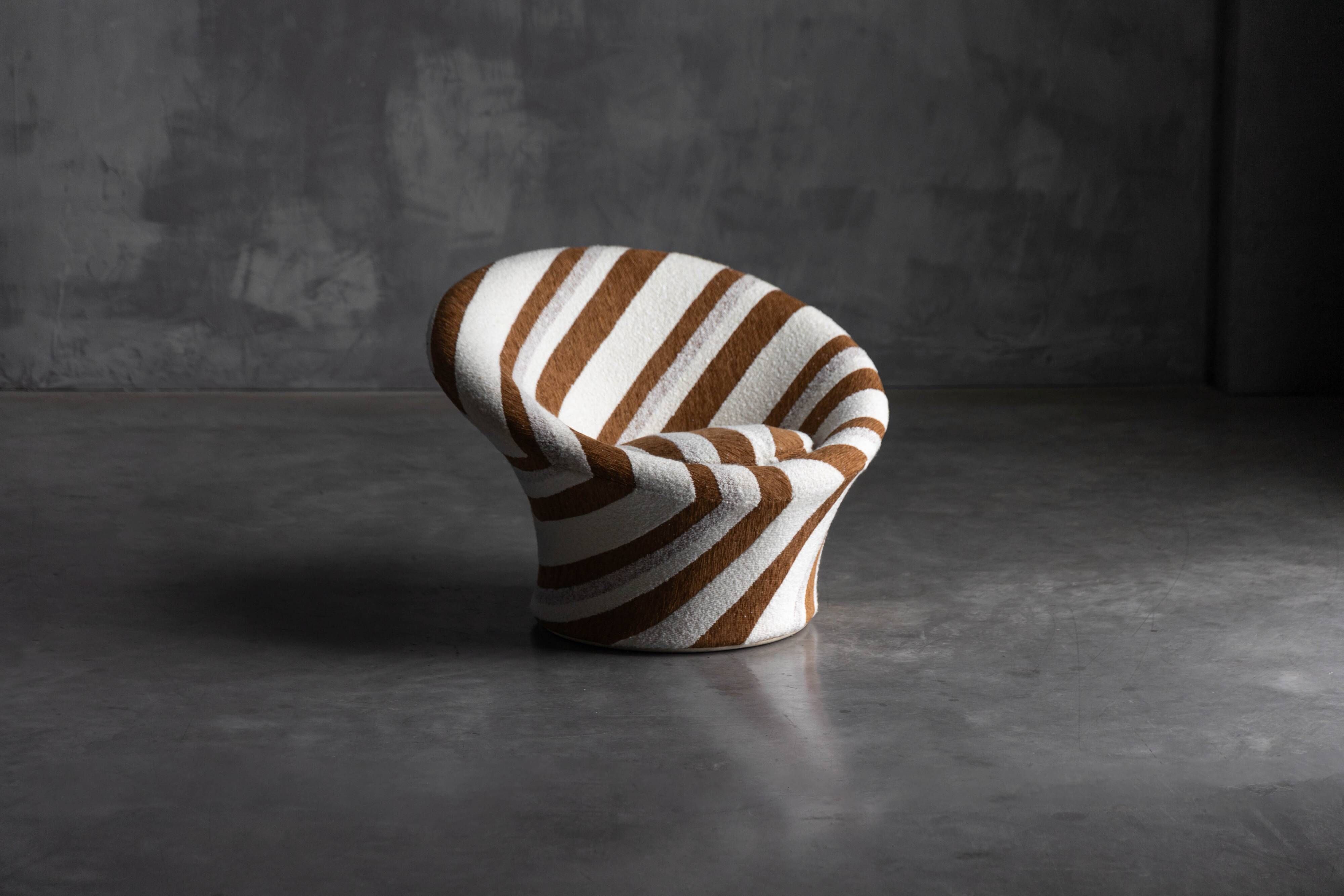 "560 Mushroom" armchair by Pierre Paulin for Artifort, Netherlands, 1963