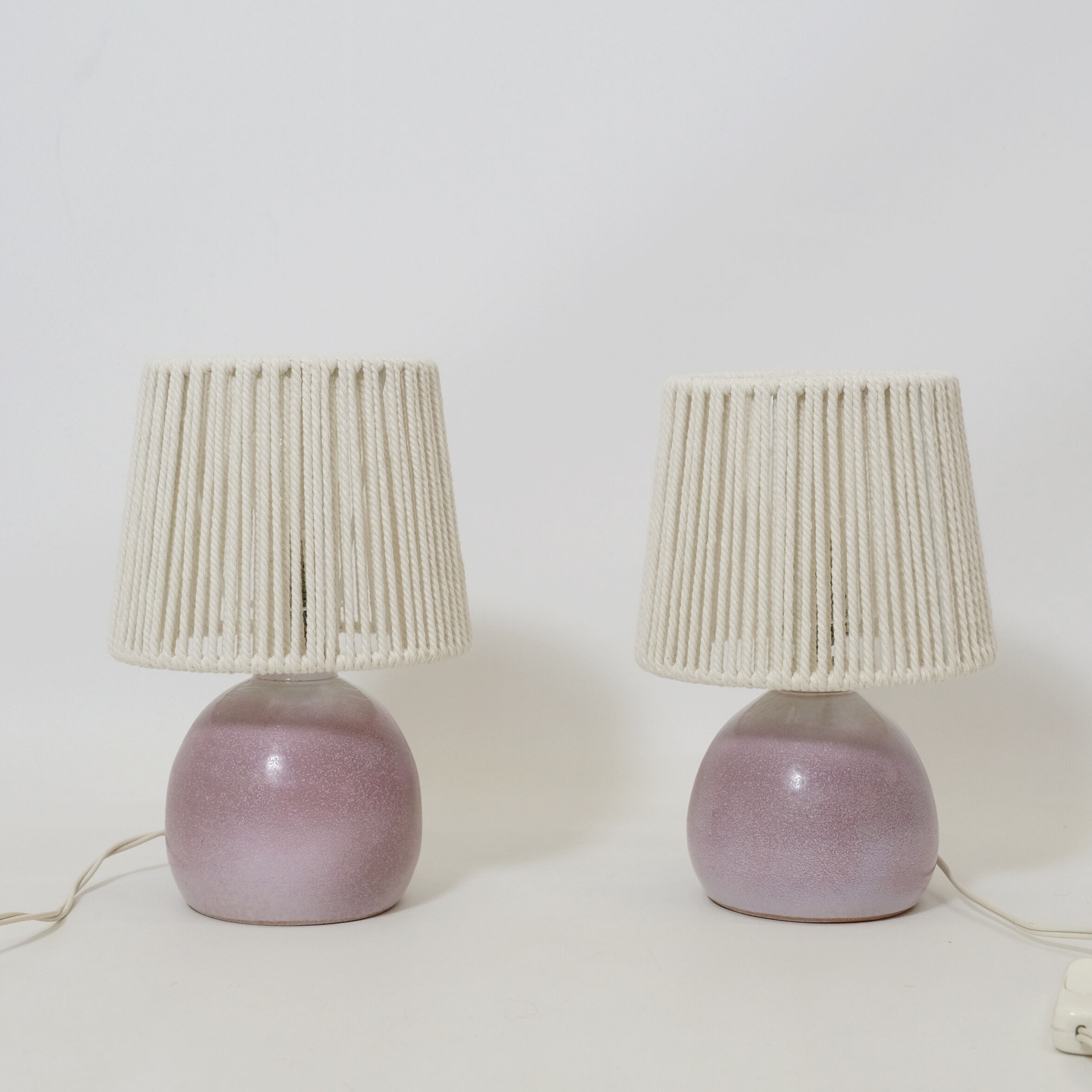Pair of bedside lamps, rope blinds