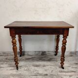 Bureau ancien en bois avec tiroir