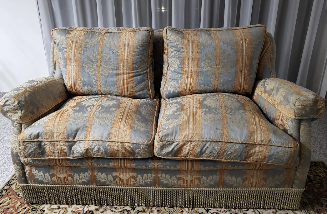 Jacquard fabric sofa with feather filling