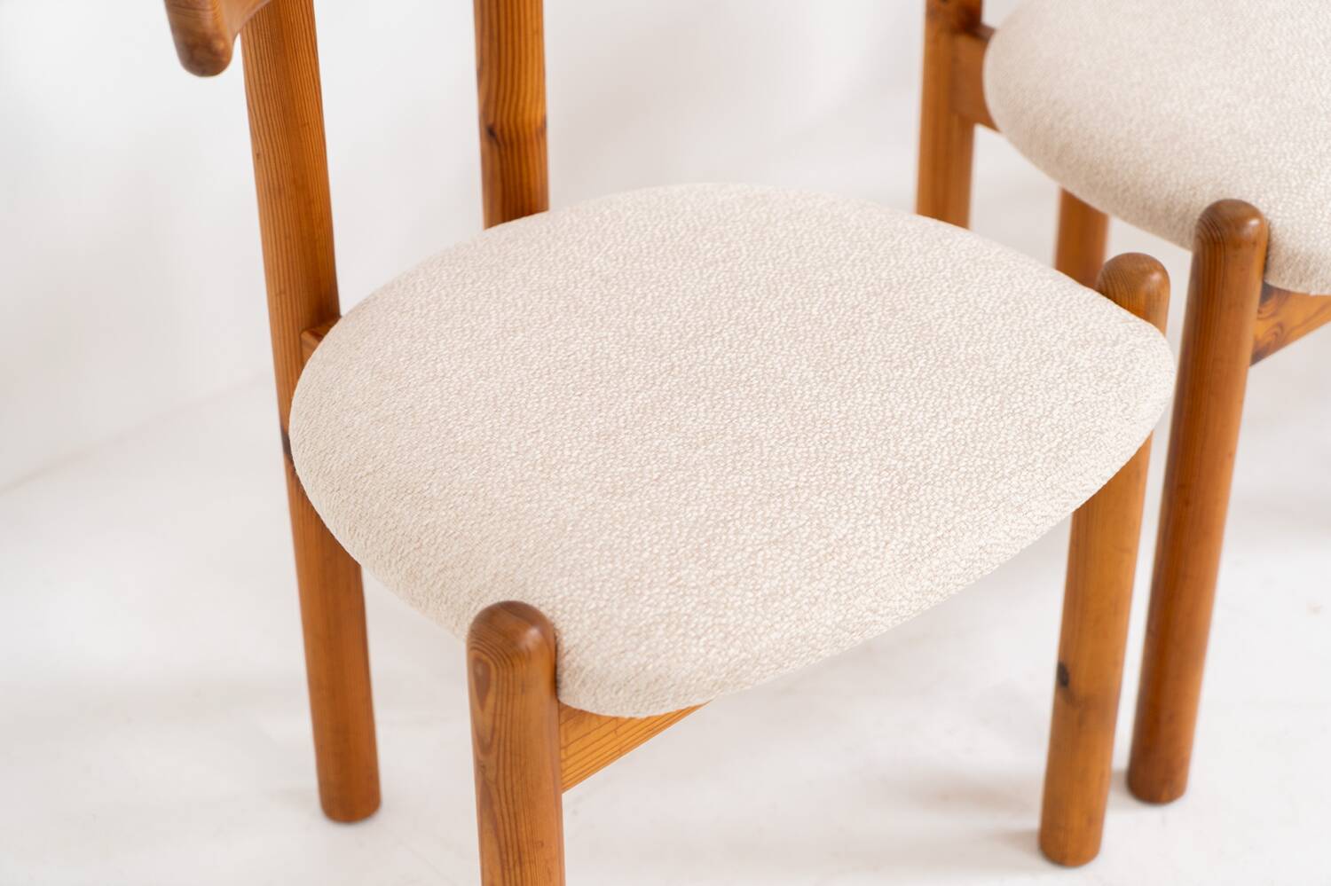 Ensemble de 4 chaises en pin par Vamdrup Stolefabrik (Danemark, années 1970).
