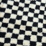 Traditional handmade azilal rug size 150 x 250 cm