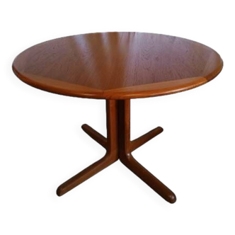 Scandinavian teak dining table from the 70's