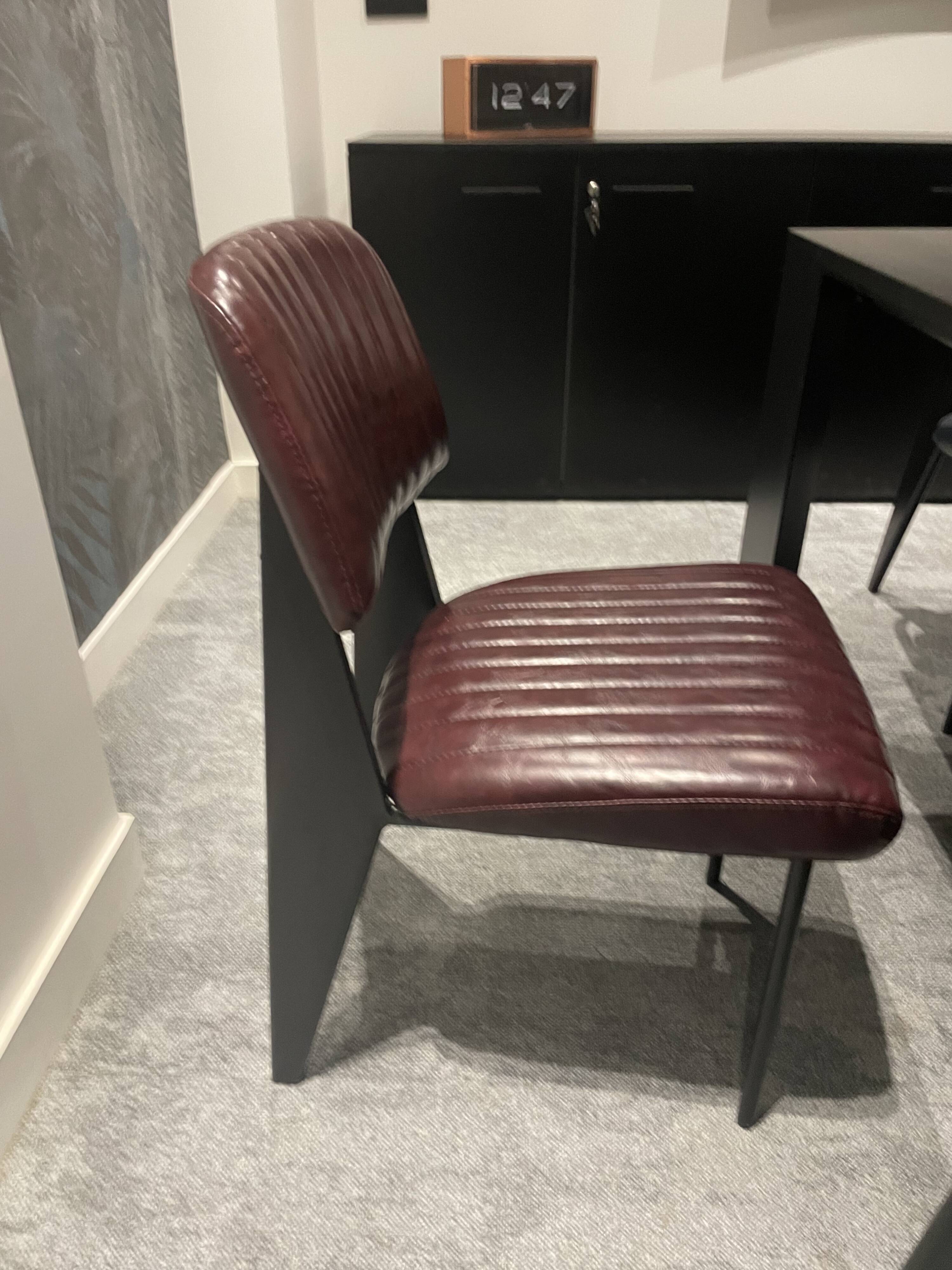 Table de réunion Oto avec 8 chaises