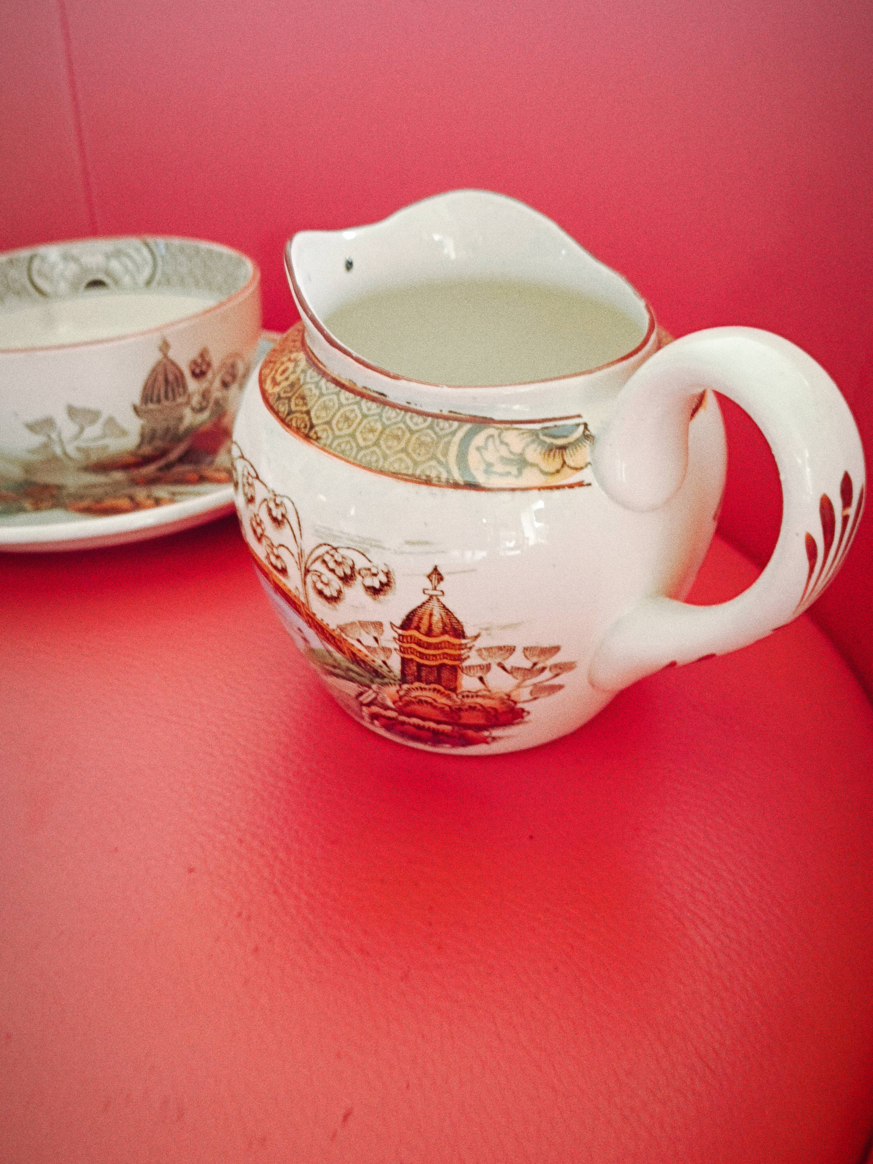 4 Badonviller tea cups with saucers, Tokio model + milk jug.
