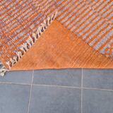Handwoven Azilal rug size 200 x 300 cm