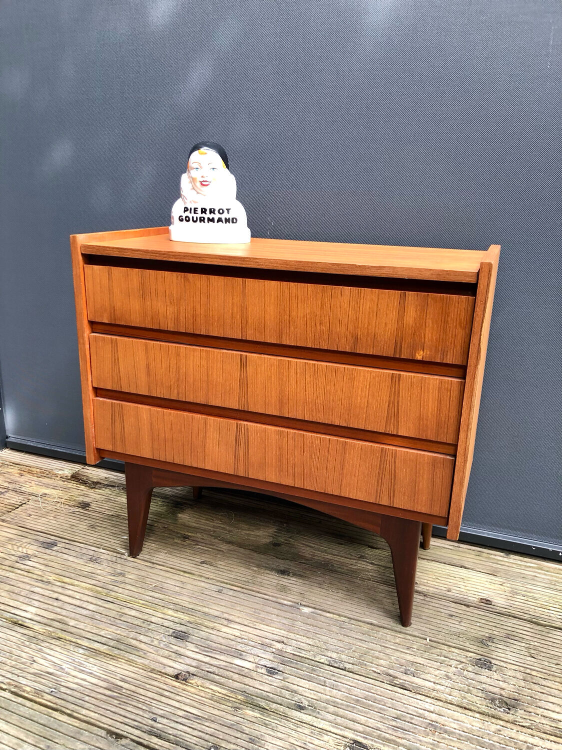 Scandinavian dresser