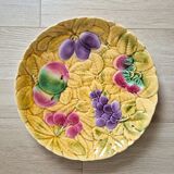 Round slip dish, Sarreguemines earthenware