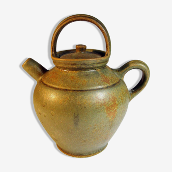 Digoin sandstone pitcher with lid