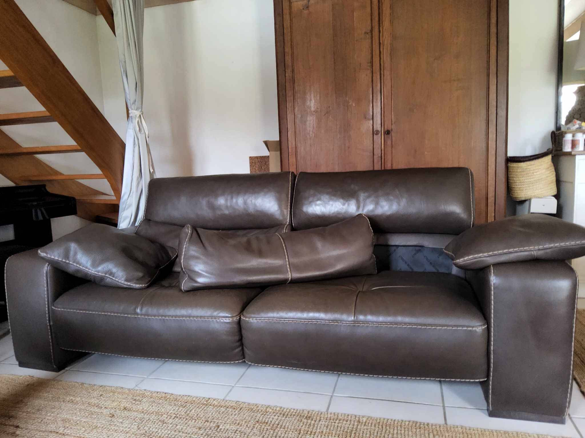 3 seater leather sofa