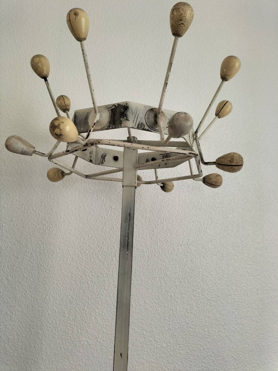 Porte manteaux en métal d'atelier années 50