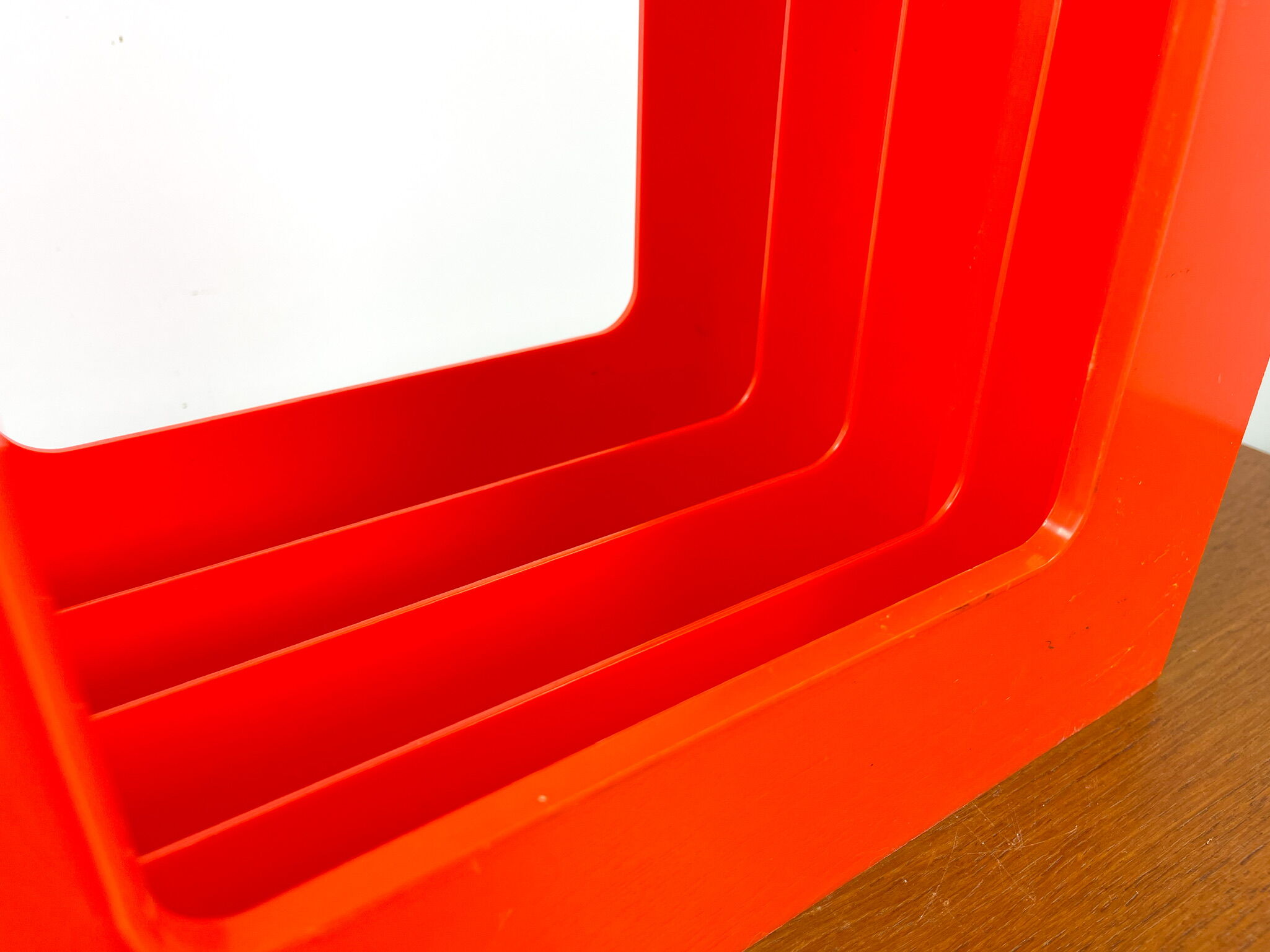 Cool LP box from Wittner brand