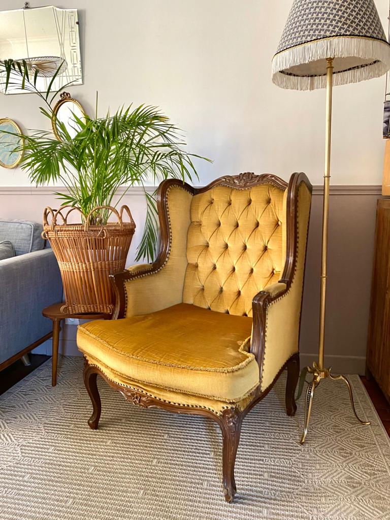 Shepherdess armchair velvet yellow mustard padded vintage