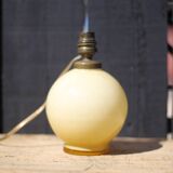 Lampe verre jaune vintage, lampe boule jaune miel, lampe de table verre soufflé, lampe à poser